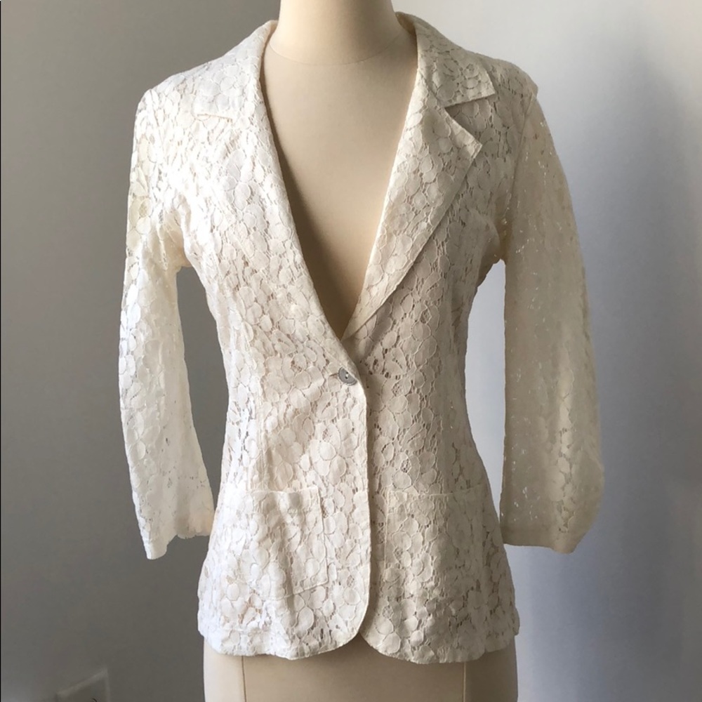 Off-White Lace Design Blazer